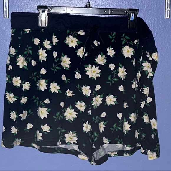 DJ Draper James 2 piece navy Floral and Yellow Pajama Set - Picture 7 of 9